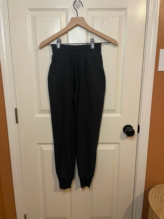 Abercrombie & Fitch Performance Joggers in Black XXS Short - Picture 2 of 8